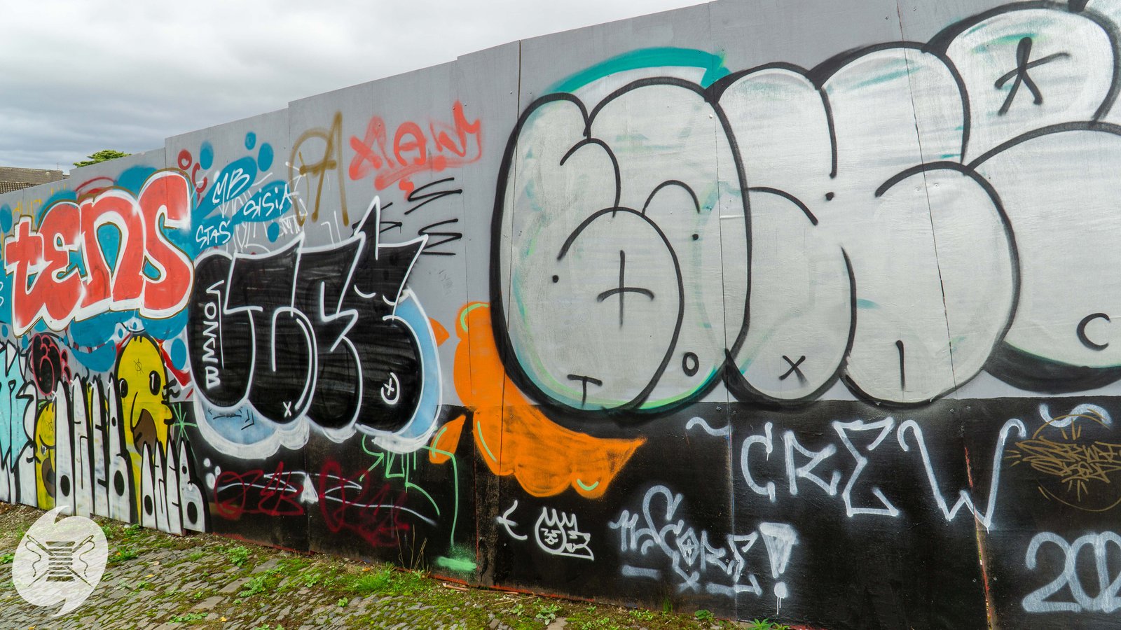 Paisley mural No. 37: "Oakshaw Brae" on Oakshaw Brae, Paisley town centre